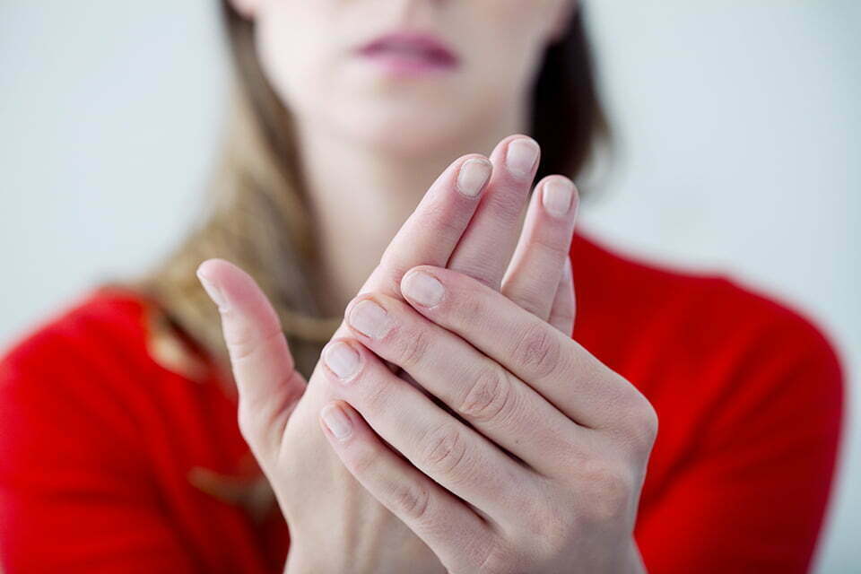 mujer tendinitis